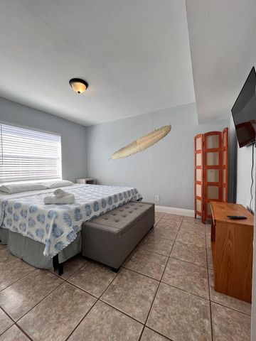 118 SW 12th Avenue, Delray Beach, FL 33444