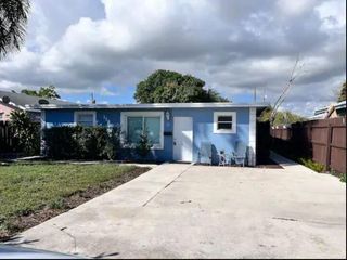 118 SW 12th Avenue, Delray Beach, FL 33444