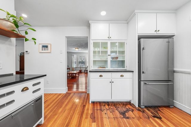 79 Bedford St 79, Lexington, MA 02420