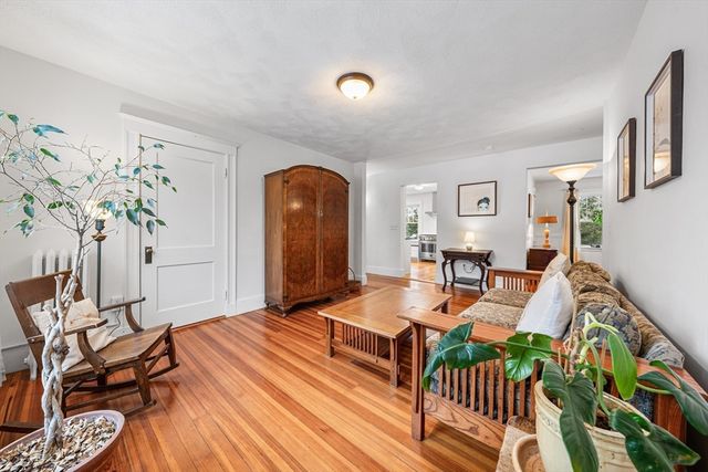 79 Bedford St 79, Lexington, MA 02420