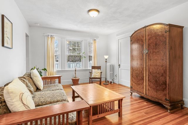79 Bedford St 79, Lexington, MA 02420