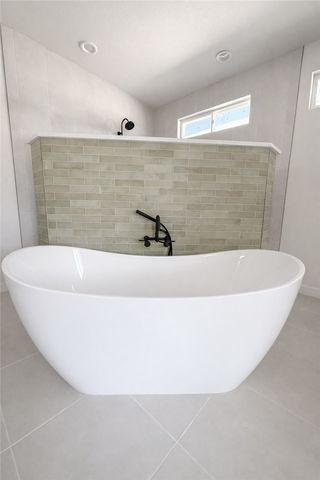 1437 Chloe Cay St, Corpus Christi, TX 78415