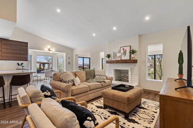 15829 E EL LAGO Boulevard, Fountain Hills, AZ 85268