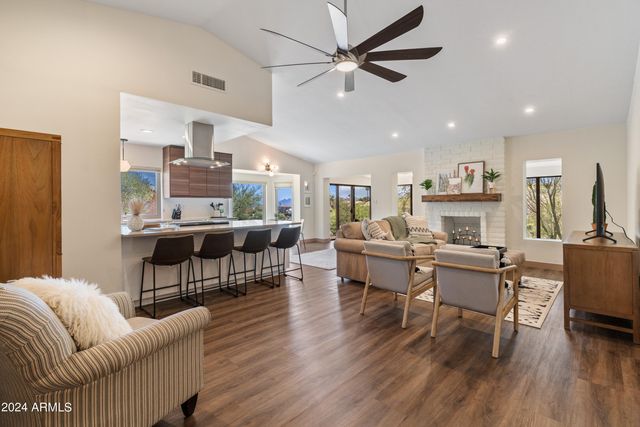 15829 E EL LAGO Boulevard, Fountain Hills, AZ 85268