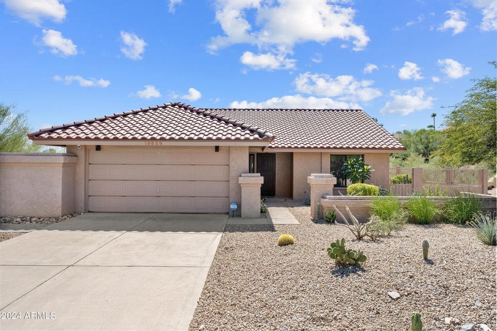 15829 E EL LAGO Boulevard, Fountain Hills, AZ 85268