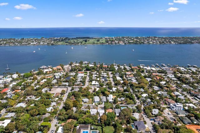 3221 Liddy Avenue, West Palm Beach, FL 33407