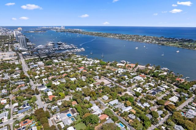 3221 Liddy Avenue, West Palm Beach, FL 33407