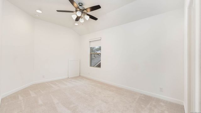 219 Kilmarnock, Boerne, TX 78015