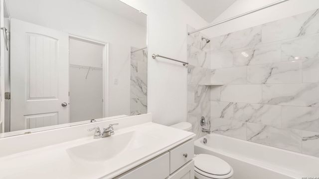 219 Kilmarnock, Boerne, TX 78015