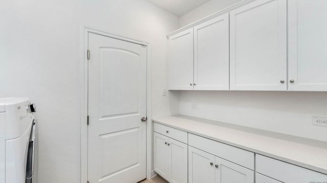 219 Kilmarnock, Boerne, TX 78015