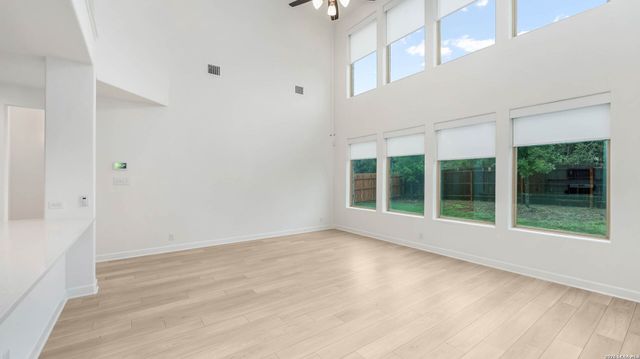 219 Kilmarnock, Boerne, TX 78015