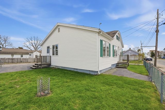 26 Bayview Street, Wareham, MA 02571