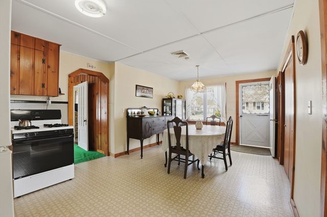 26 Bayview Street, Wareham, MA 02571
