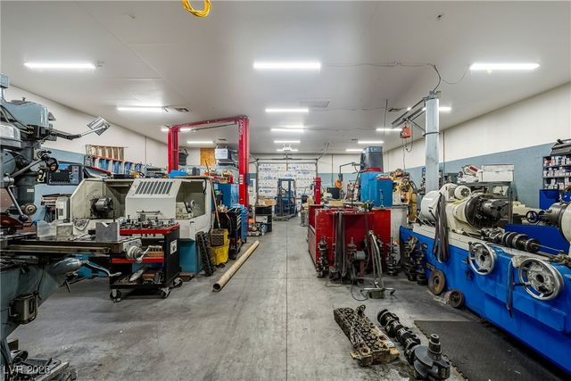 2060 Red Rock Drive, Pahrump, NV 89048