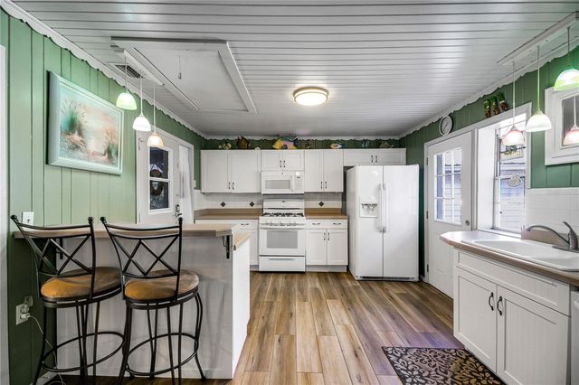 257 DESOTO AVENUE, De Leon Springs, FL 32130