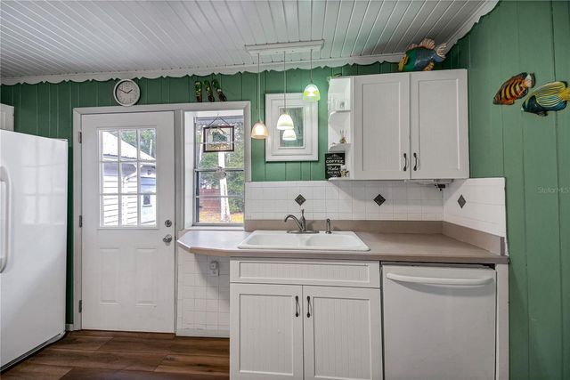 257 DESOTO AVENUE, De Leon Springs, FL 32130