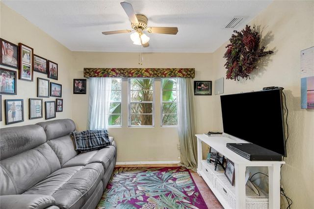 257 DESOTO AVENUE, De Leon Springs, FL 32130