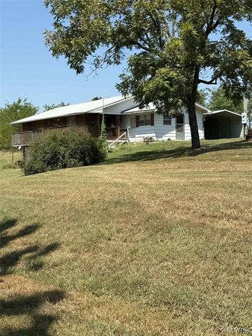 105 Sudhammer Road, Iberia, MO 65486