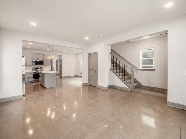 166 Wisconsin Avenue, Columbus, OH 43222