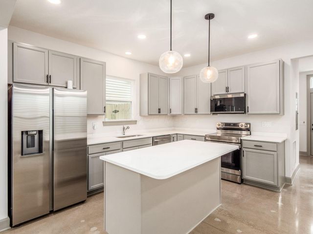 166 Wisconsin Avenue, Columbus, OH 43222