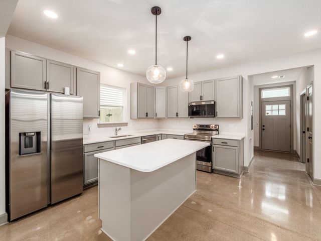 166 Wisconsin Avenue, Columbus, OH 43222