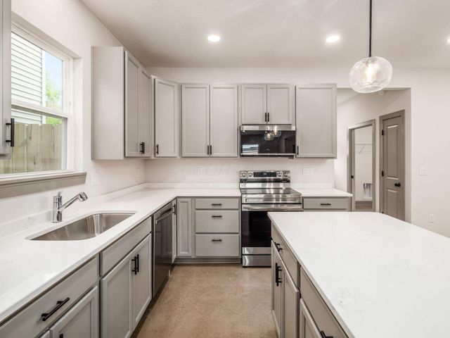 166 Wisconsin Avenue, Columbus, OH 43222