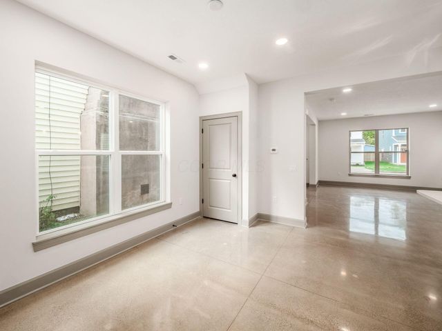 166 Wisconsin Avenue, Columbus, OH 43222