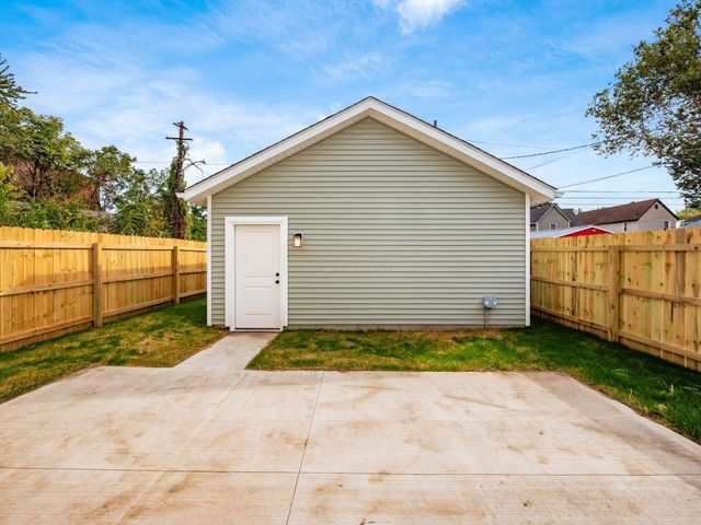 166 Wisconsin Avenue, Columbus, OH 43222