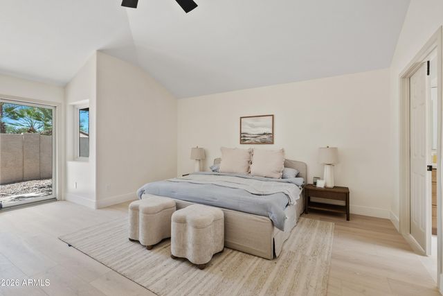 10008 E SUNNYSLOPE Lane, Scottsdale, AZ 85258