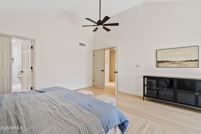 10008 E SUNNYSLOPE Lane, Scottsdale, AZ 85258