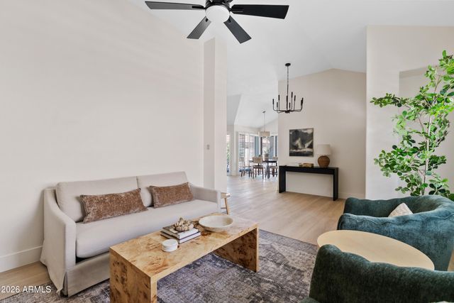 10008 E SUNNYSLOPE Lane, Scottsdale, AZ 85258