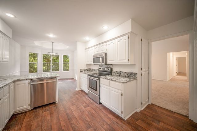 9 Wantage Lane, Bella Vista, AR 72714