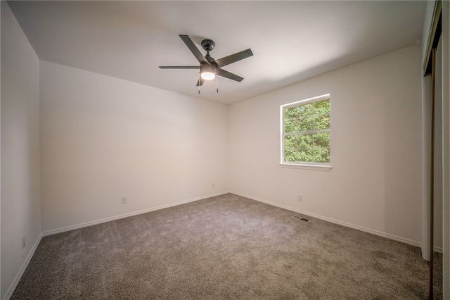 9 Wantage Lane, Bella Vista, AR 72714