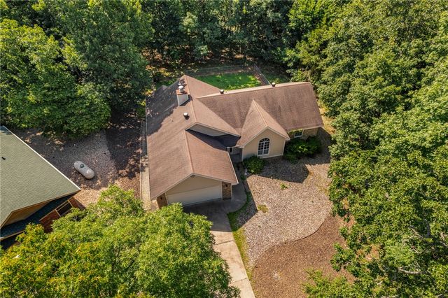 9 Wantage Lane, Bella Vista, AR 72714