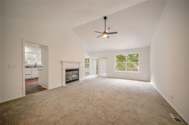 9 Wantage Lane, Bella Vista, AR 72714