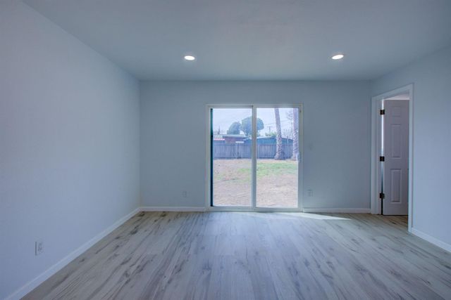 1111 Richland Ave, Modesto, CA 95351