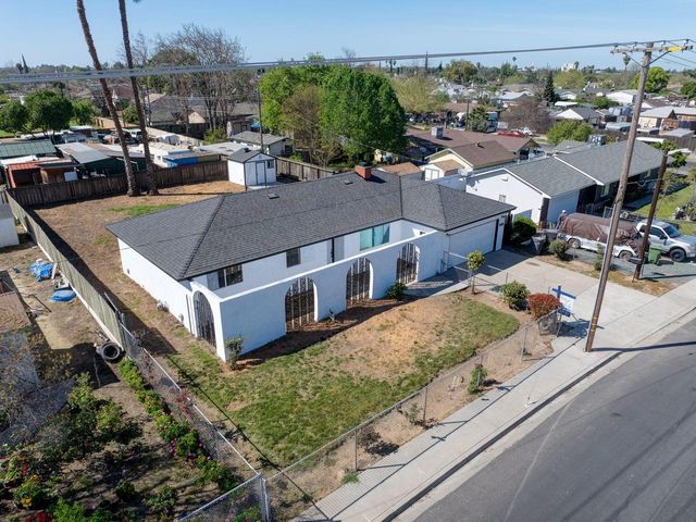 1111 Richland Ave, Modesto, CA 95351