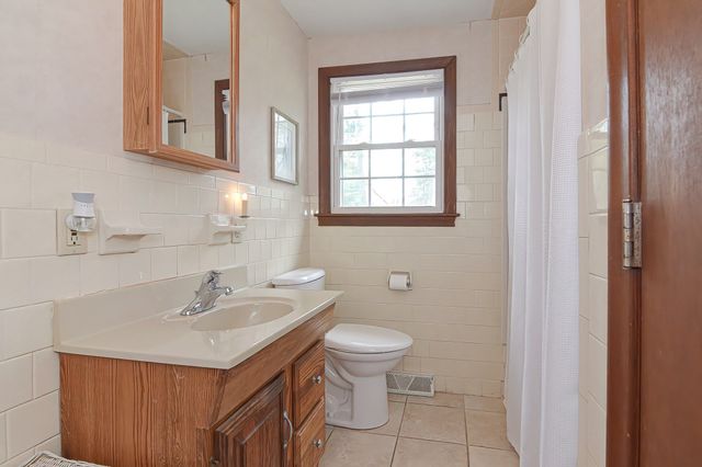 11 Kingsley Rd, Norton, MA 02766