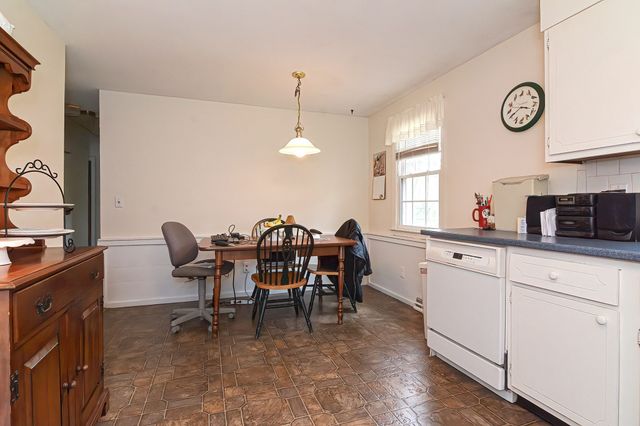 11 Kingsley Rd, Norton, MA 02766