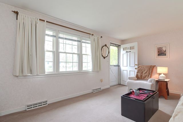 11 Kingsley Rd, Norton, MA 02766