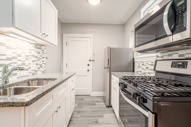 428 Park Boulevard 7, Glen Ellyn, IL 60137