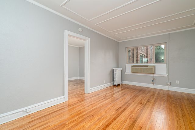 428 Park Boulevard 7, Glen Ellyn, IL 60137