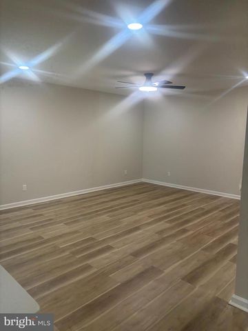 8 VILLANOVA CT, Berlin, NJ 08009