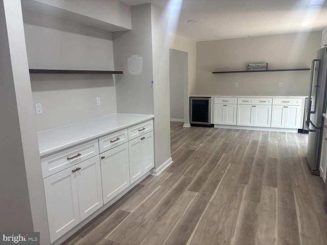 8 VILLANOVA CT, Berlin, NJ 08009