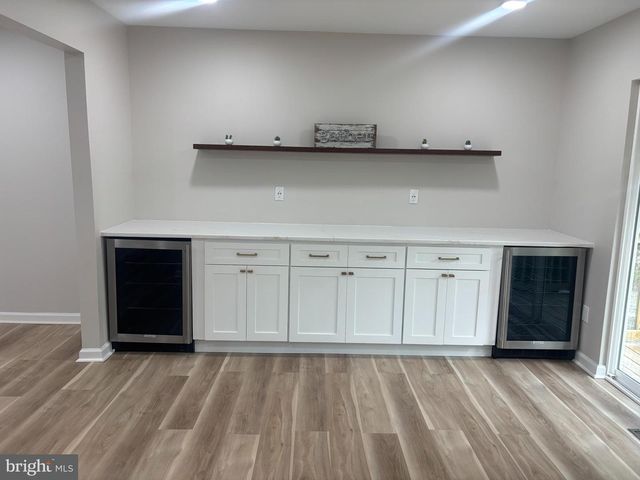 8 VILLANOVA CT, Berlin, NJ 08009
