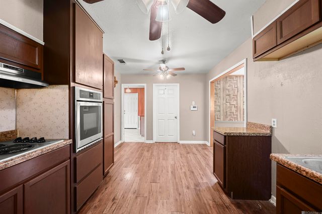 6720 Avocado Dr, Baton Rouge, LA 70812