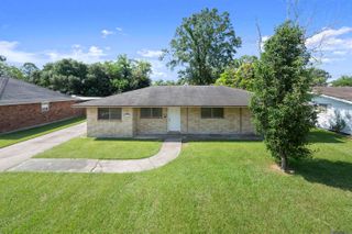 6720 Avocado Dr, Baton Rouge, LA 70812