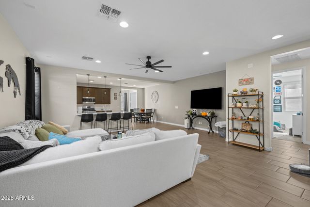 4143 E APPALOOSA Road, Gilbert, AZ 85296