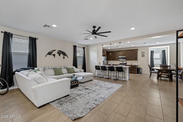 4143 E APPALOOSA Road, Gilbert, AZ 85296