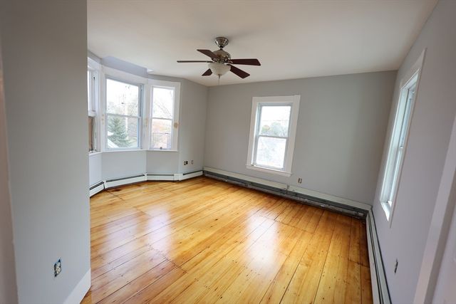 15 Warren 2, Stoneham, MA 02180